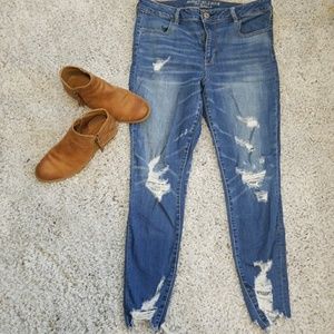 American eagle high rise distressed jegging